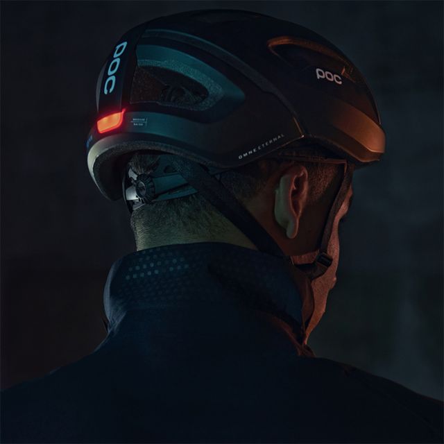 World’s first smart helmet charged by Powerfoyle